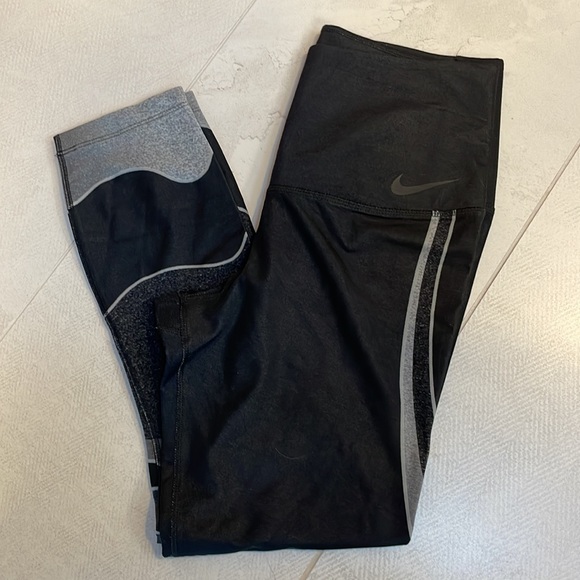 Nike compression leggings - Picture 4 of 5